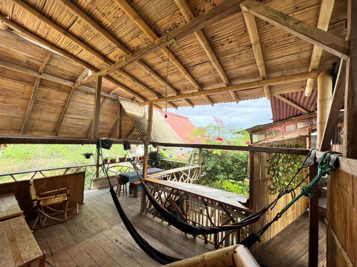 Hostal Monte Libano Puerto López Exterior foto